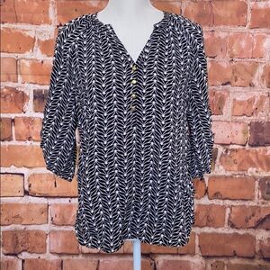 Kaari Blue slight high-low blouse